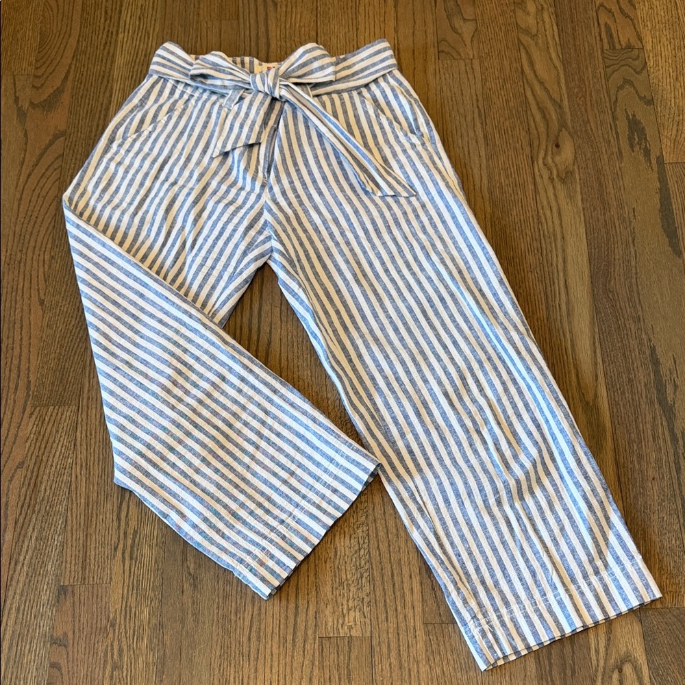 Vineyard Vines Blue and White Stripe Cropped Trousers with Belt